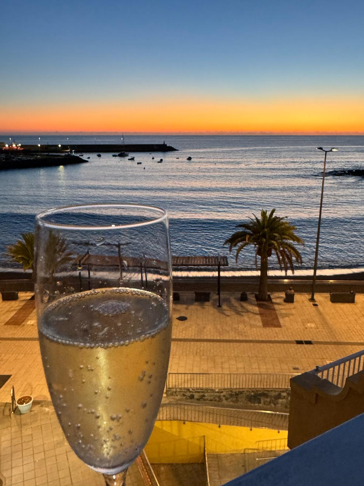 Naplemente pezsgővel